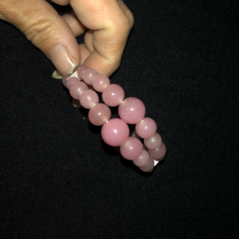 Rose quartz bead bracelet